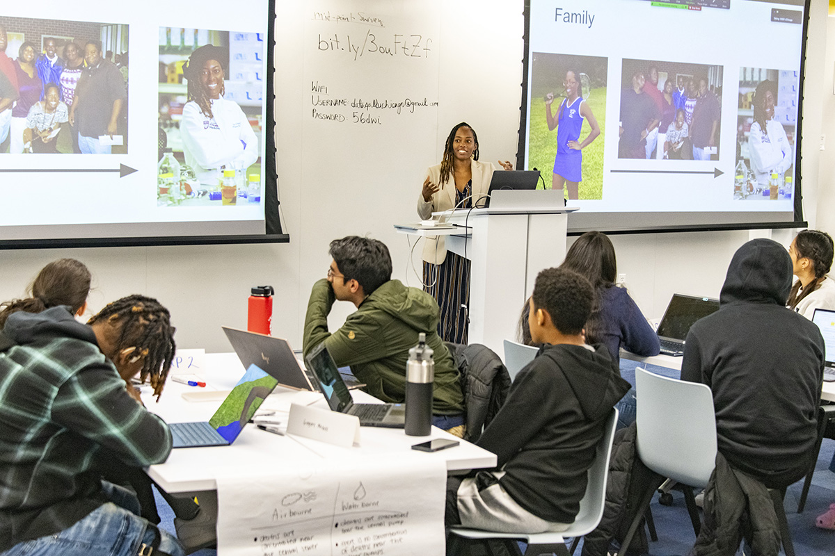 Dr. Evelyn Campbell explains how she used data science to tackle the big data problems in her microbiology dissertation.