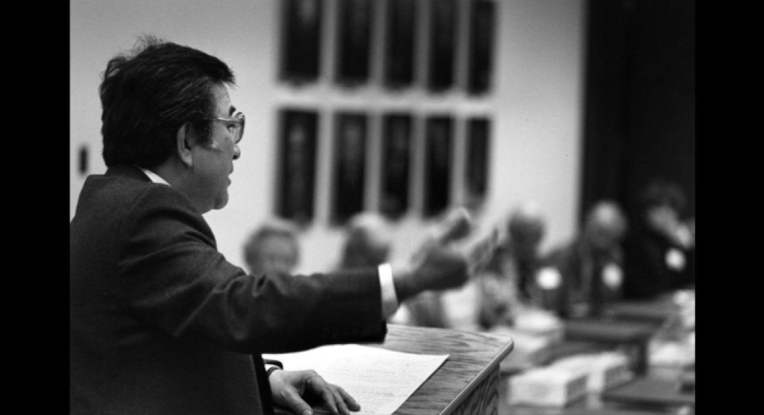 Tetsuo Najita Giving Lecture