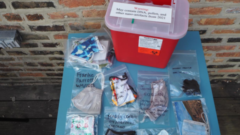 Masks and personal notes prepared by students as mementos of the COVID-19 pandemic 